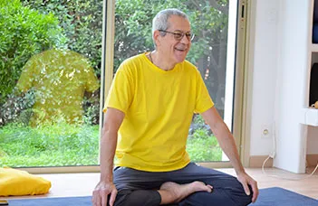 Alexandre Alcaraz enseignant Hatha yoga à Nice